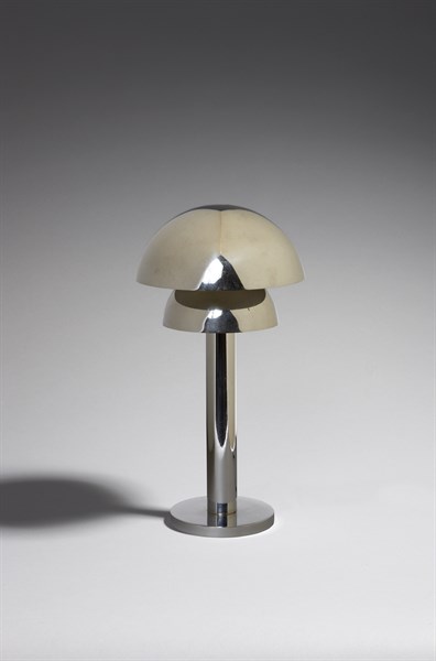 Desk lamp