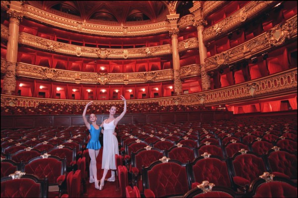 01/10/2000. The "Petits Rats", pupils of the Opera Garnier ballet class in Paris, working as extras.