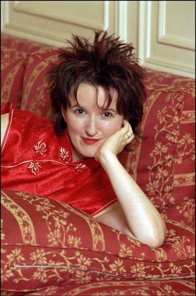 10/00/2000. Exclusive. Anne Roumanoff, close up.