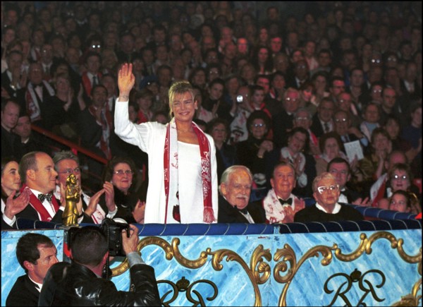 01/23/2001. The Monaco Circus Festival: prize ceremony.