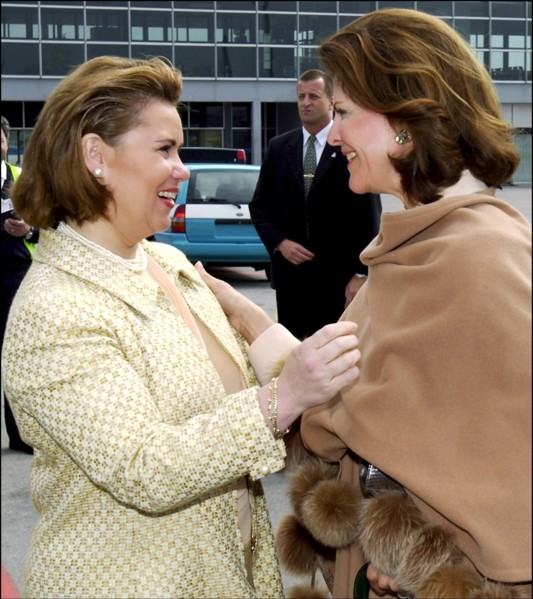 05/03/2001. Visit of Queen Silvia and Princess Victoria in Luxembourg