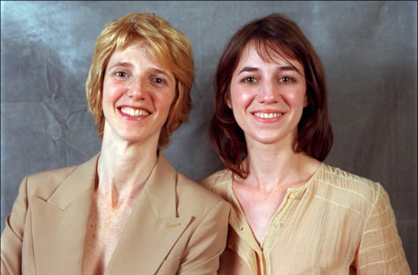 05/09/2001. EXCLUSIVE Cannes film festival: Studio shot of Sandrine Kiberlain and Charlotte Gainsbourg.