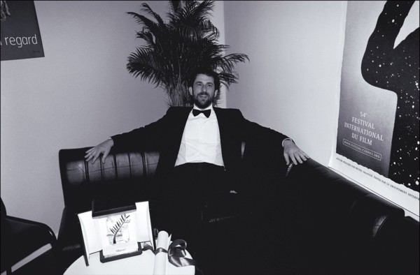05/20/2001. 54th Cannes Film Festival : Exclusive Backstage closing ceremony