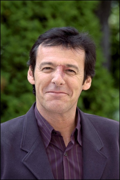08/00/2001. French TV Channel TF1 present their new schedule for September 2001.
