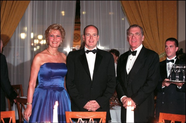 10/06/2001. 1st International screen and litterature forum