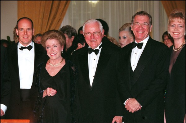 10/06/2001. 1st International screen and litterature forum