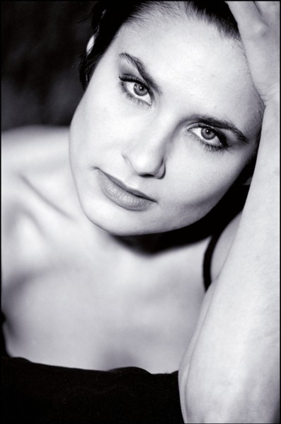 02/00/2002.  Close-up Noemie Kocher, a French actress who plays in several French and English TV series.