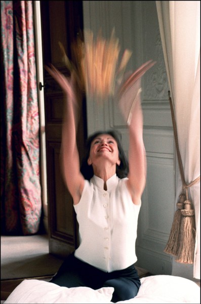 00/00/0000. Kiki Feraud at home.