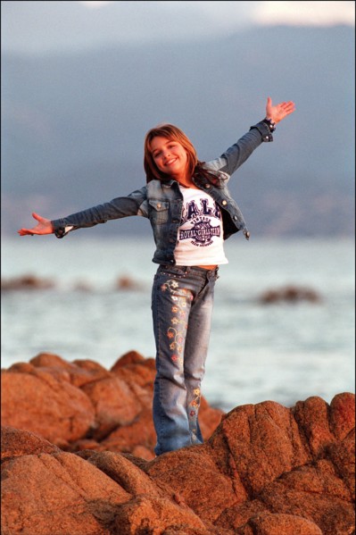 02/00/2002. EXCLUSIVE. Priscilla, a young singer on her way to fame