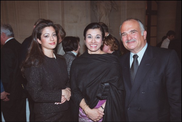 03/00/2002. : Prince Hassan of Jordan visits French senate.