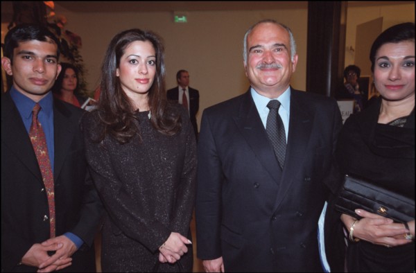 03/00/2002. EXCLUSIVE : Prince Hassan of Jordan visits French senate.
