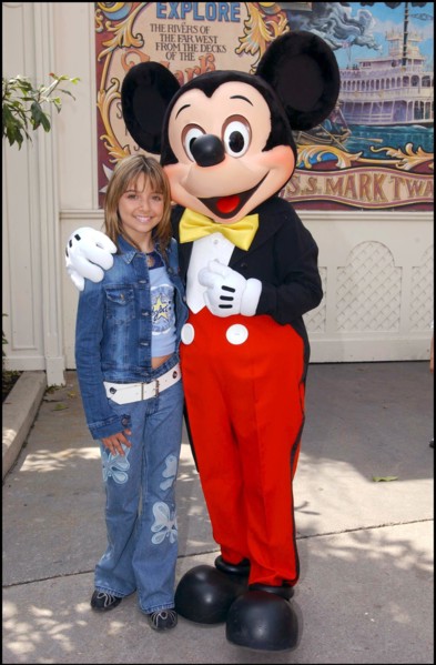 06/00/2002. - singer Priscilla at Disneyland Paris