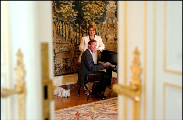06/21/2002.  Grand Duke Henri of Luxembourg and wife Maria-Teresa