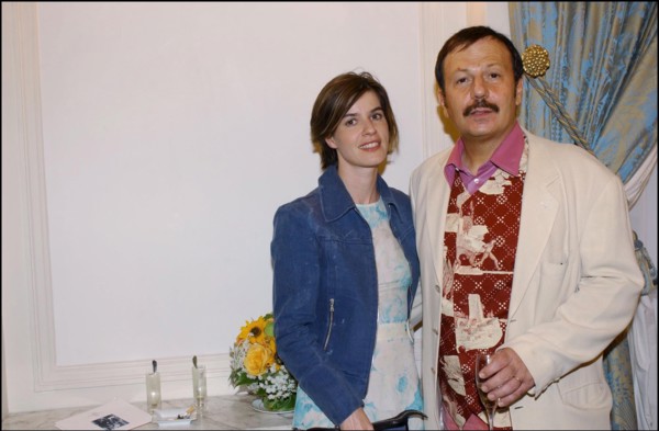 06/27/2002. Michele Mercier presents her book with Henry Jean Servat at the Plaza Athenee.