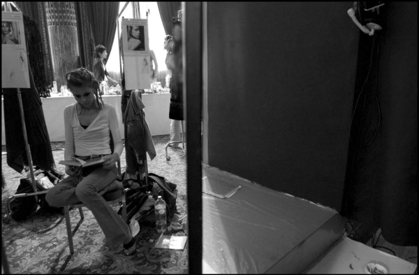 07/08/2002. Fall-winter 2002-03 Haute Couture collections: the backstage of Torrente's fashion show