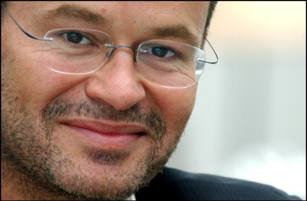 09/00/2002.  Stephane Marais, make-up artist.