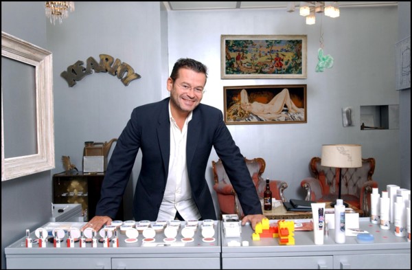 09/00/2002.  Stephane Marais, make-up artist.