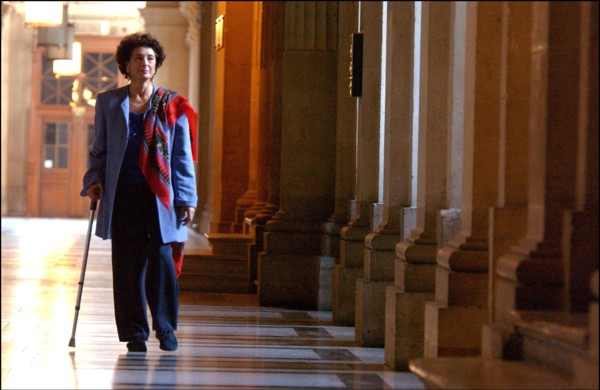 10/15/2002. Francoise Rudetzki, chairman of "SOS attentat" association, in Paris courthouse