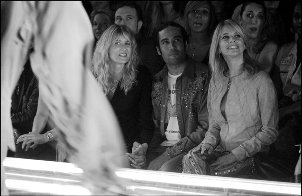 10/00/2002. EXCLUSIVE Close up Rosanna Arquette in Paris.