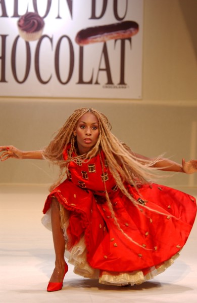 10/30/2002. Chocolate dresses fashion show at "Salon du Chocolat" exhibit in Paris
