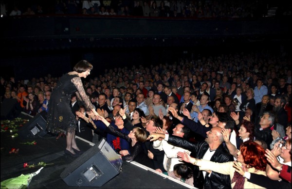 11/21/2002. Concert of Mireille Mathieu at the Olympia