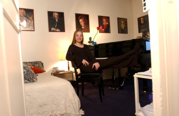 01/14/2003.  14-year Pianist wunderkind Lise de la Salle EXCLUSIVE