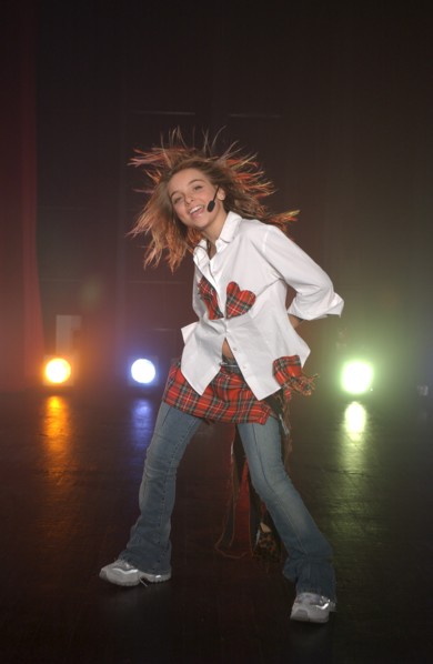 01/08/2003.  Priscilla, singer, in Nice.
