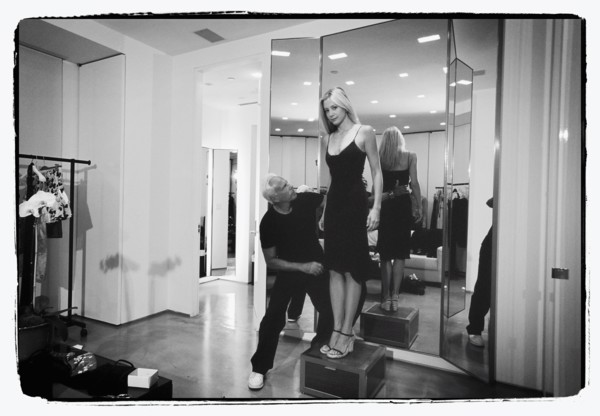09/00/2003.  Giorgio Armani receives first the "Rodeo Drive Walk of Style" prize