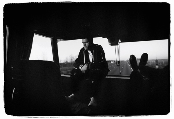 12/00/2003.  On tour with Jamel Debbouze...