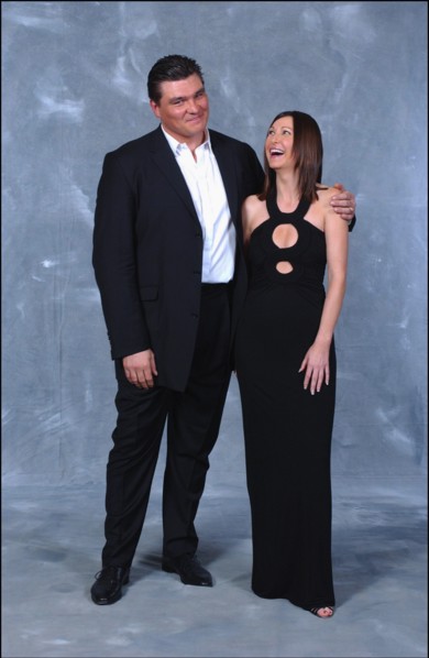 01/10/2004.  France's 50 favorite celebs star in Michel Drucker's TV show "Vos Francais de coeur"