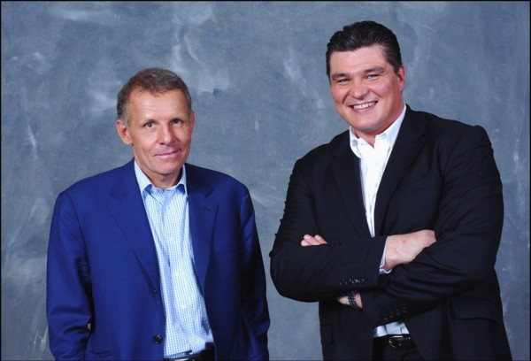 01/10/2004.  France's 50 favorite celebs star in Michel Drucker's TV show "Vos Francais de coeur"