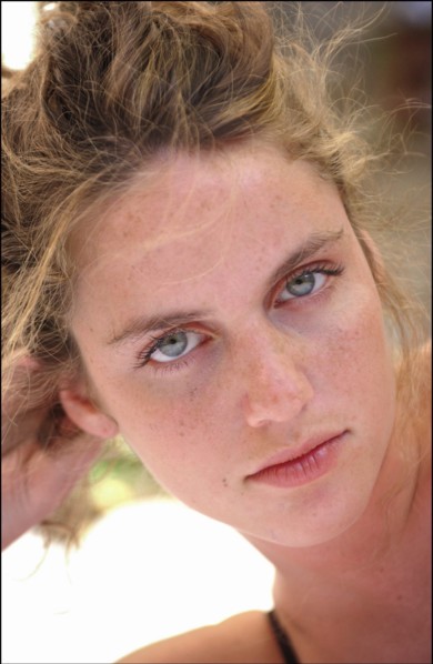 08/05/2004. Close-up of Camille Bardery, actress.