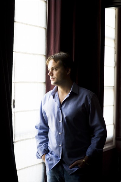 10/09/2008. EXCLUSIVE. Close up french writer Romain Sardou.