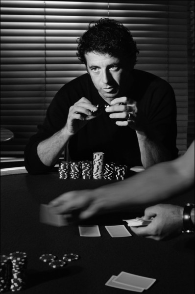 Patrick Bruel lors d'une partie de poker