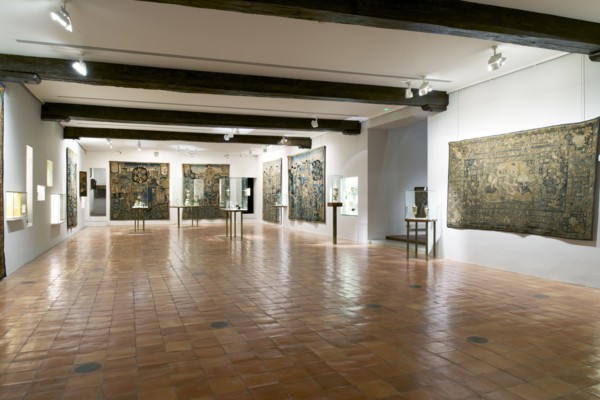Domaine de Château Mouton Rothschild, le musée du vin dans l'Art