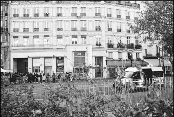 Hommage aux victimes des attentats du 13 novembre 2015 à Paris