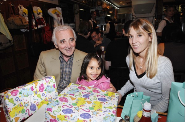 Charles Aznavour en famille à New York (2006)