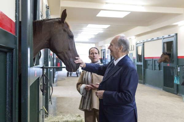 Le prince Karim Aga Khan et sa fille la Princesse Zahra Aga Khan dans leur domaine Domaine d'Aiglemont à Gouvieux (Oise)