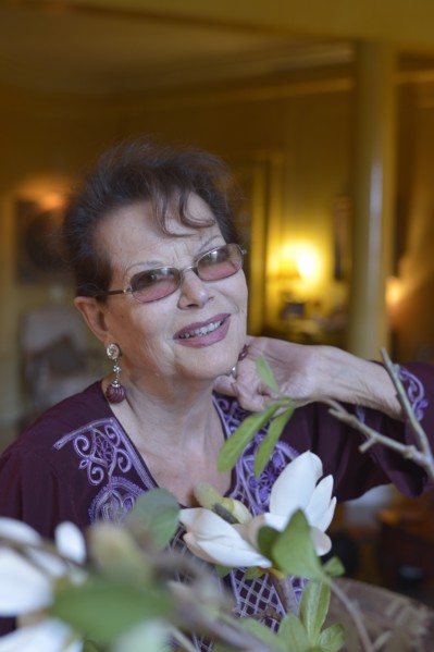 Claudia Cardinale chez elle à Paris