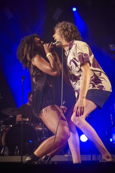 Chk Chk Chk on stage