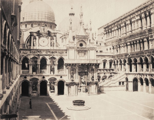 Cour intérieure du Palais des Doges à Venise