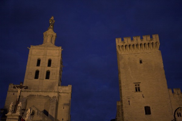 Provence319 Avignon, Palais des papes et Cathédrale Notre-Dame des Doms, nuit