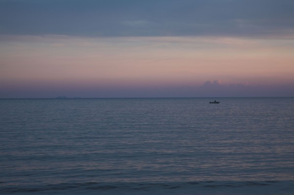 Provence327 Le soir, au soleil couchant sur la Méditerranée, baie des Lecques