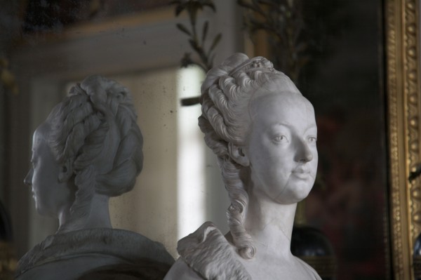 Versailles097 Château de Versailles, Petit Trianon, buste de Marie-Antoinette (1775), sculpture de