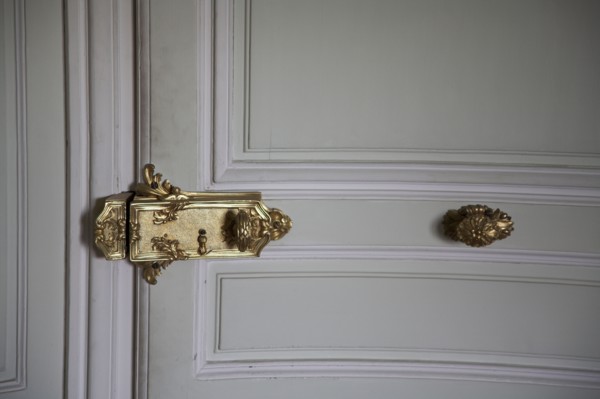 Versailles131 Château de Versailles, Petit Trianon, appartement de Louis XV, attique, porte et
