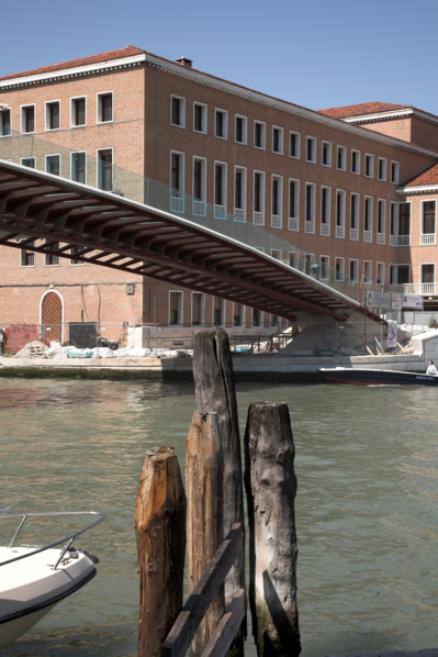 Dernier pont de Venise - entre Piazzale Roma et La Ferrovia (gare) - travaux au printemps 2008