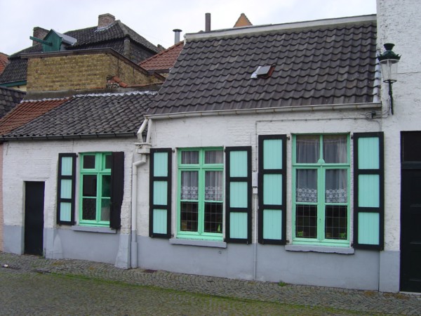 Bruges. Façade de maison, ruelles de la ville médiévale