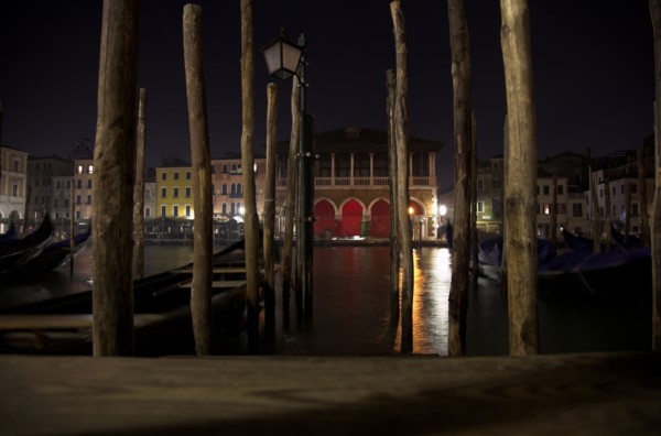 Venise 2008-2009. Nuit, Grand Canal, gondoles, Pescaria, Palais