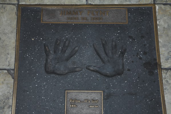 Sunset Boulevard, célébrités du film : Jimmy Flynt (mains)