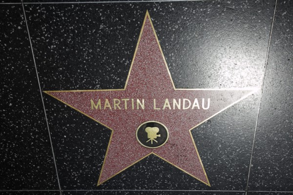 Hollywood Boulevard, Walk of Fame, stars / étoiles : Martin Landau